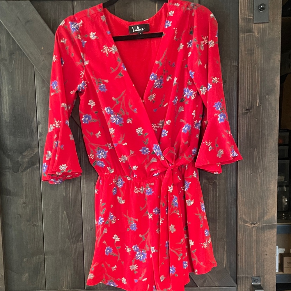 Lulu's Red Floral Women's Shorts